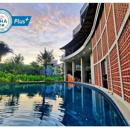 Atom Phuket Hotel -Sha Plus Nai Yang Екстер'єр фото